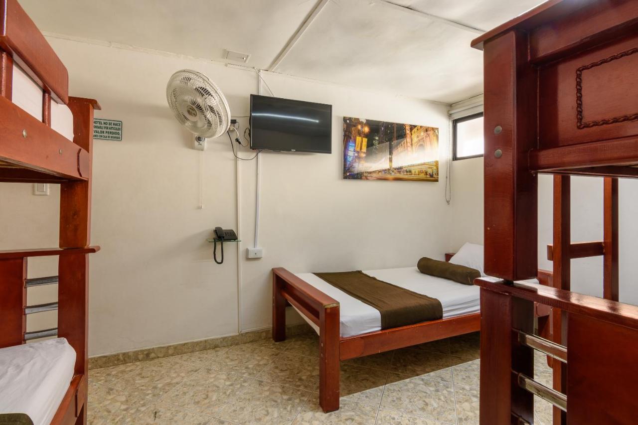 Hotel Sol Del Estadio Medellín Esterno foto
